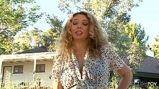 small titty blonde licks mature pussy so good 😍