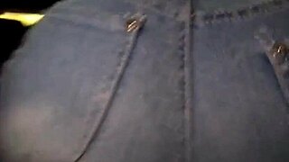 chocolatecat25 shows pussy print in public on webcam