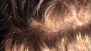 This cheating blonde shares how her boyfriend ruins her makeup in the car