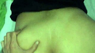 Chatting with girlfriend until she enjoys the moment on camera