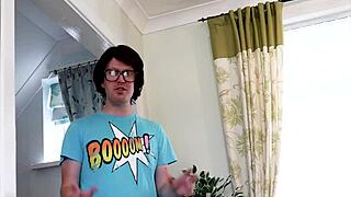 The sexy milf gets her shaved pussy licked and fucked outdoors in cowgirl position!