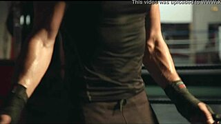 Alexa Tomas dances in boxing ring