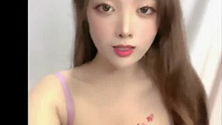 闺蜜狗狗式操到射精 😈