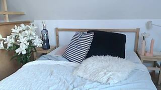 Teen Babe Teases Perfect Body In Solo Webcam Masturbation