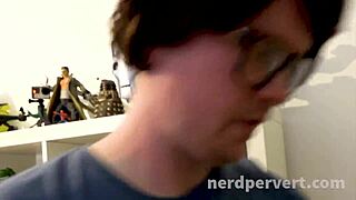 The sexy milf gets her shaved pussy licked and fucked outdoors in cowgirl position!