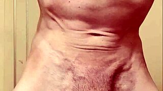 Mike Guffey猛撸巨屌饥渴gay自慰狂