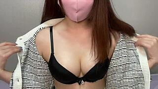 淫荡日本眼镜妹自慰高潮！