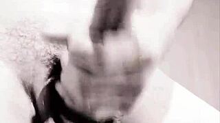 Bisexual Chilean handjob with massive cock in 2022. 😏