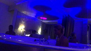 Bathtub pussy eating show in the lounge