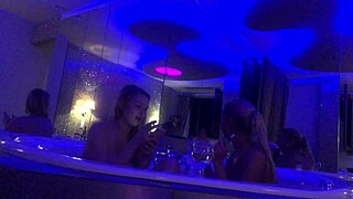 Bathtub pussy eating show in the lounge
