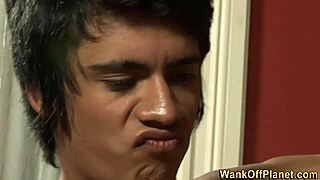 twinks rimming amateurs eagerly