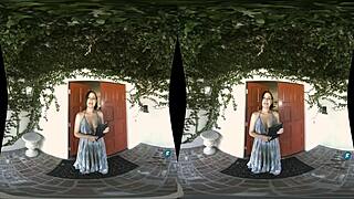 milf sovereign syre teases with booty tour