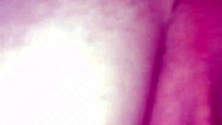 Is that shemale teasing in the glory hole?