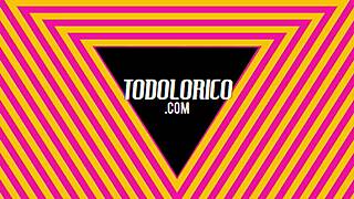 i give the beautiful latina with big ass a dildo gift and she masturbates with it intensely