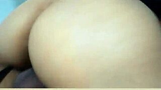 neighbor visits during vacation for doggystyle 😏