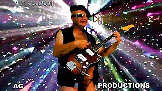 Blonde nympho deepthroats and fucks hard