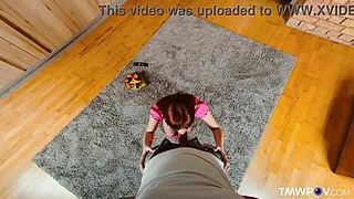 julia red swallows huge cock like a pro 😜