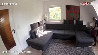 - sexy assistant gets a last minute creampie before going to work 😏