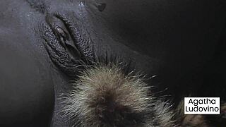 Ebony Bodybuilder Fernanda Chocolatte Intensely Fucks Hairy Pussy