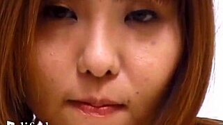 sucking dildo and controlling cock 😏