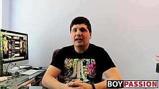 i'm hung horny twink loving outdoor fucking with young guys