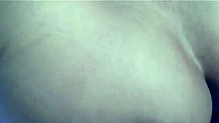 Vicky ficky sucks in gay milf scene