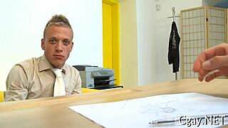 嘿，想看原始男同动作，脱衣猛男今晚狂野？