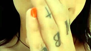 Brazilian girl fingers herself to orgasm in public park.