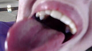 Dawn's Thick Thighs And Amazing Ass Seduce With Skill