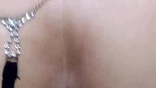 Couple pleases cuckold husband in homemade doggystyle