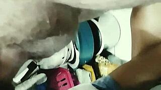 I give a passionate blowjob to Eueu2