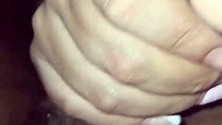 fucking without condom, boyfriend's cum spilling down my ass 😈