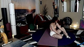 lesson 17: milf with shaved small tits guides with big ass tips.