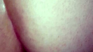 big ass woman offers her pussy