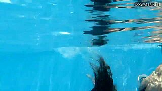 i'm watchin bonnie dolce masturbatin underwater