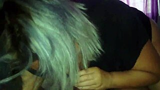 She gives a blowjob like this