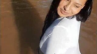 河里户外详细操小姨子