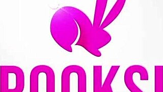 i cant believe how hot jessia o looks posing and teasing in that ripped outfit