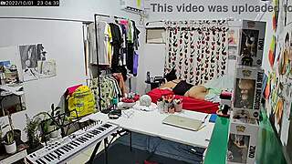 why is that gordita on the security camera in her thong, spying on her?