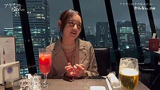 She Gets Excited By HUGE COCK And Suggests RAW FUCKING