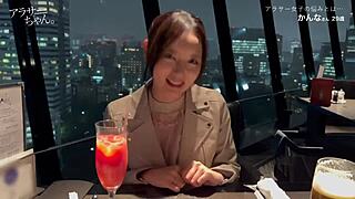 She Gets Excited By HUGE COCK And Suggests RAW FUCKING