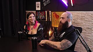 I feel so aroused watching queen and iron in crossdressing oral and assfucking action