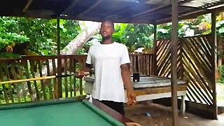 Motivating Aspiring Amateurs to Enter the Adult Industry