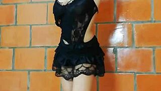 Hanna gets tied up in a bondage session