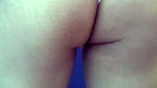 I masturbate with my cousin's thong