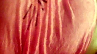 Pretty pink pussy gets oiled up seductively by lil-ryda