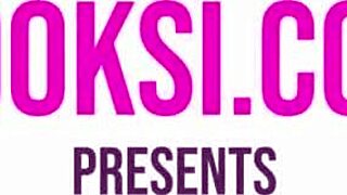 Cute teen Vika gives blowjob?