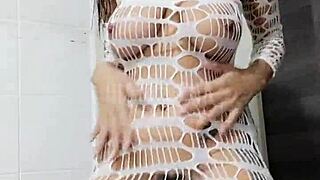 直男猛撸肌肉大屌前口交高清