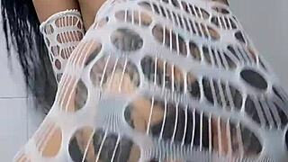 Straight Jock Tugs Muscular Cock Before Blowjob in High Definition