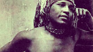 Exploring the wonderful world of vintage photography with women